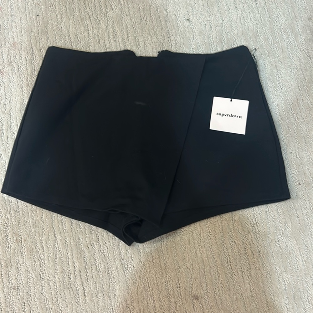 brand new super down mini sonya skort
